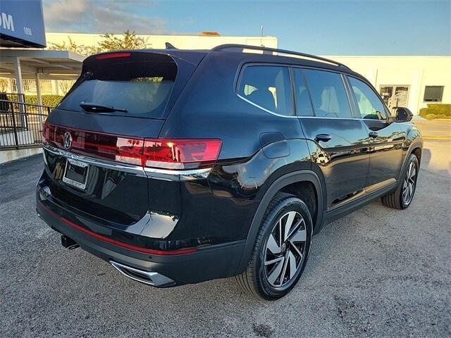 new 2025 Volkswagen Atlas car, priced at $40,333