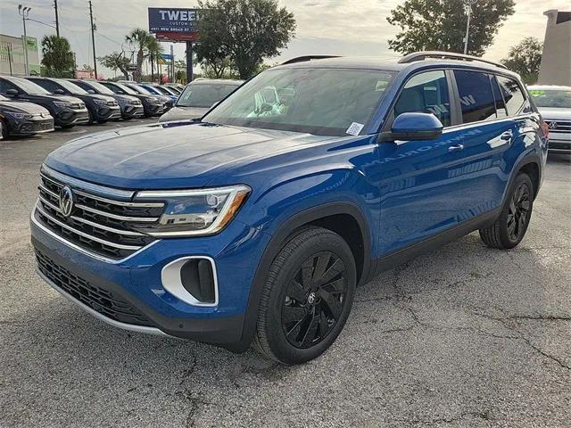 new 2025 Volkswagen Atlas car, priced at $42,475