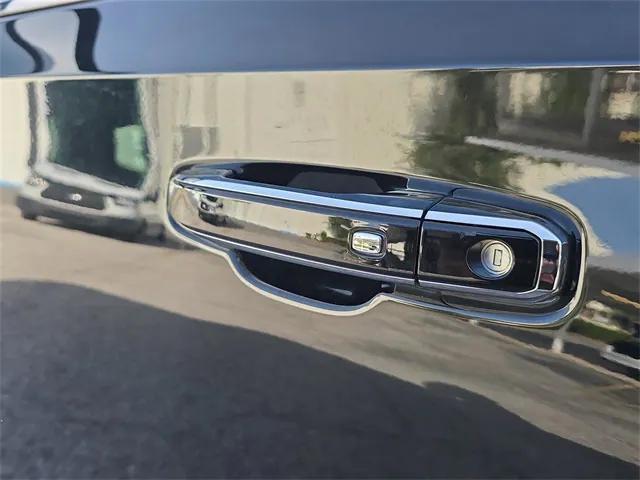 used 2023 GMC Yukon car, priced at $48,695