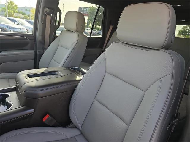 used 2023 GMC Yukon car, priced at $48,695