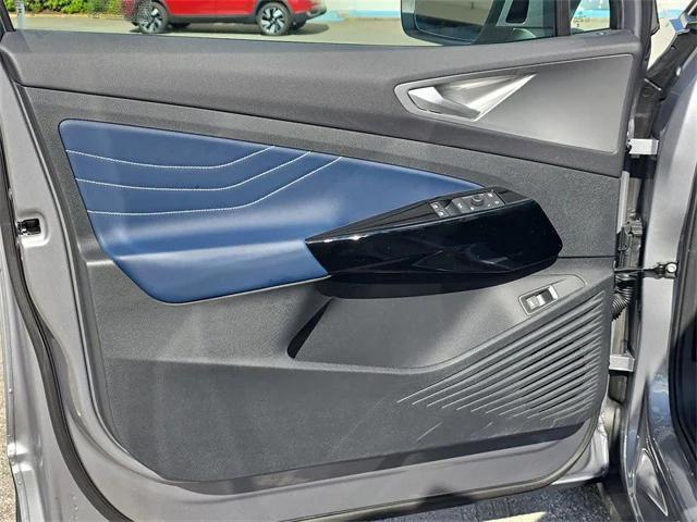 new 2025 Volkswagen ID.4 car, priced at $45,327