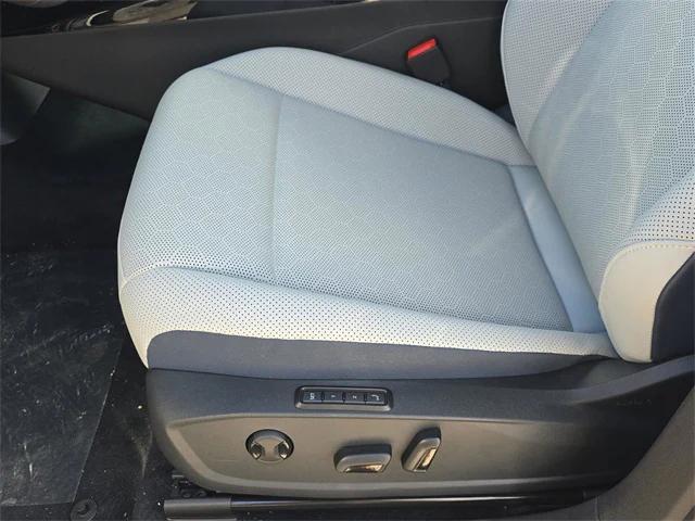 new 2025 Volkswagen ID.4 car, priced at $45,327