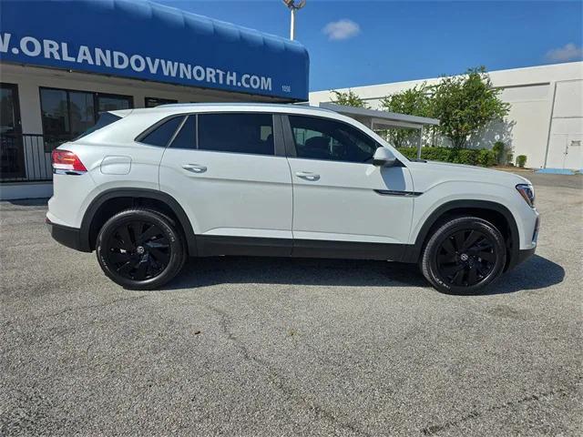 new 2026 Volkswagen Atlas Cross Sport car, priced at $44,745