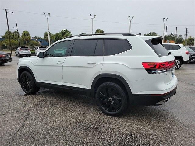 new 2024 Volkswagen Atlas car, priced at $39,746