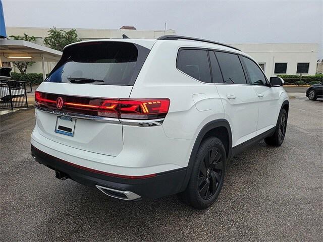 new 2024 Volkswagen Atlas car, priced at $39,746