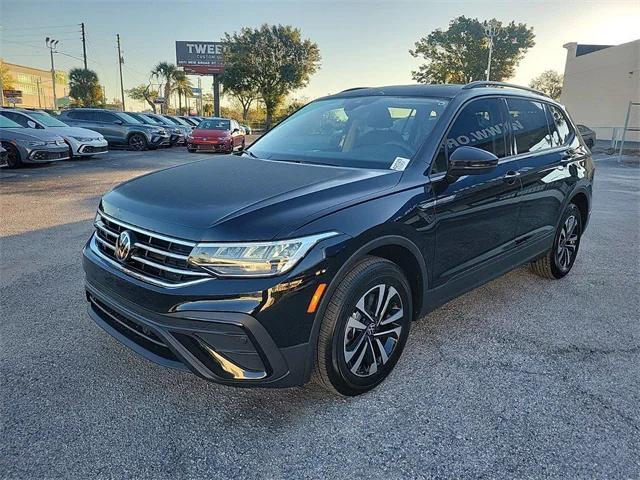 new 2024 Volkswagen Tiguan car, priced at $27,195