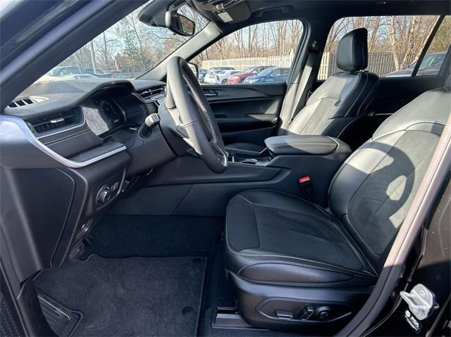 new 2024 Jeep Grand Cherokee L car, priced at $40,758