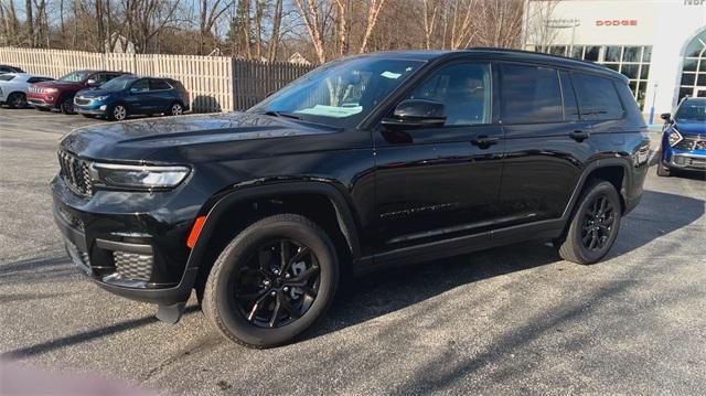 new 2024 Jeep Grand Cherokee L car, priced at $40,758