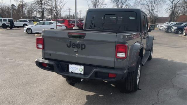 used 2022 Jeep Gladiator car, priced at $34,190