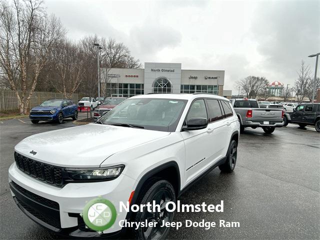 new 2024 Jeep Grand Cherokee L car, priced at $41,305