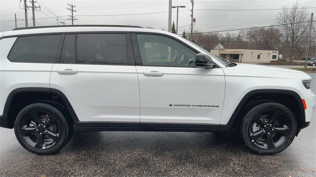 new 2024 Jeep Grand Cherokee L car, priced at $42,268