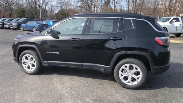 new 2024 Jeep Compass car, priced at $29,338