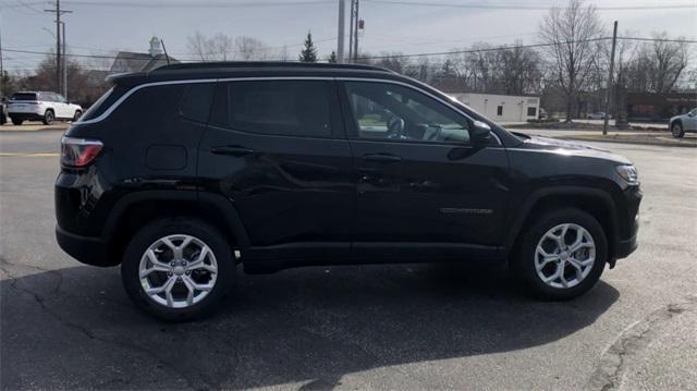 new 2024 Jeep Compass car, priced at $29,338