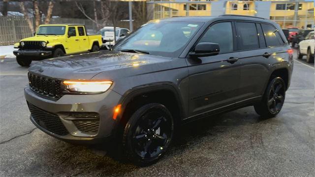 new 2025 Jeep Grand Cherokee car, priced at $42,864