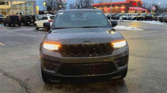 new 2025 Jeep Grand Cherokee car, priced at $43,364