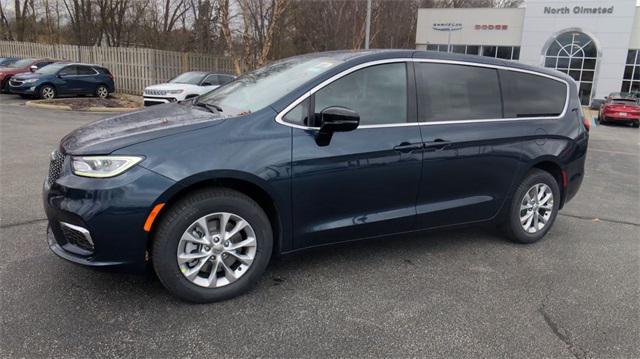 new 2025 Chrysler Pacifica car, priced at $46,460