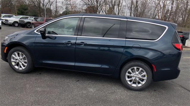 new 2025 Chrysler Pacifica car, priced at $46,460