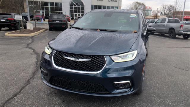 new 2025 Chrysler Pacifica car, priced at $46,460