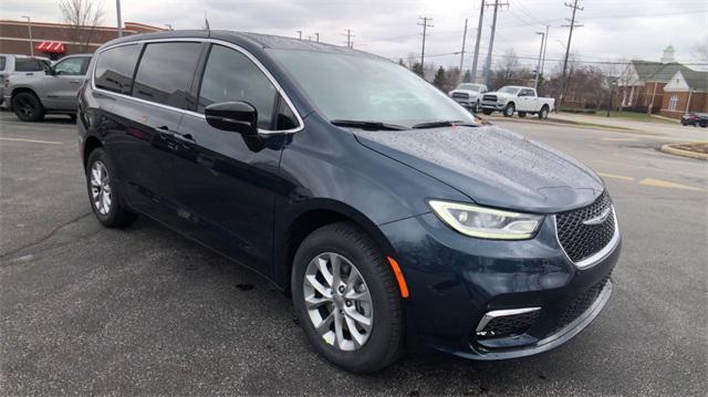 new 2025 Chrysler Pacifica car, priced at $46,460