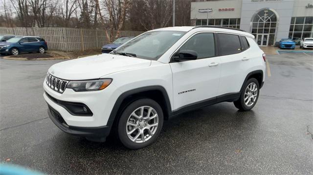 new 2024 Jeep Compass car, priced at $25,827