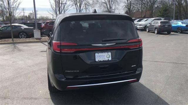 new 2024 Chrysler Pacifica car, priced at $44,554