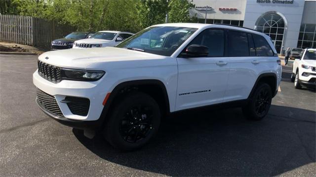 new 2024 Jeep Grand Cherokee car, priced at $39,539