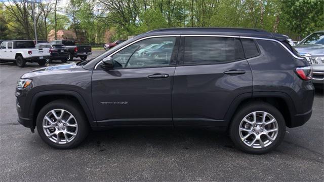 new 2024 Jeep Compass car, priced at $28,832