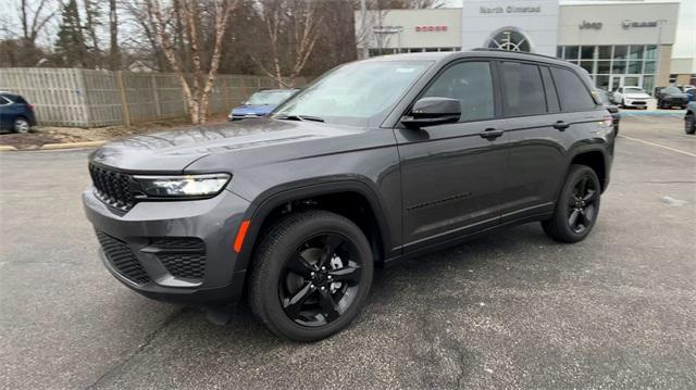 new 2024 Jeep Grand Cherokee car, priced at $41,289