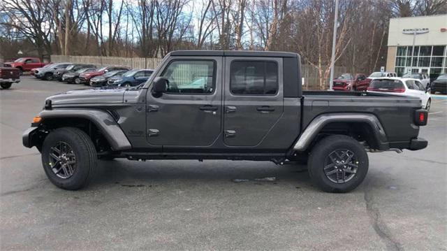 new 2024 Jeep Gladiator car, priced at $40,132