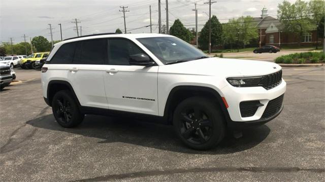 new 2024 Jeep Grand Cherokee car, priced at $44,558