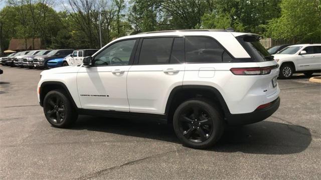 new 2024 Jeep Grand Cherokee car, priced at $44,580