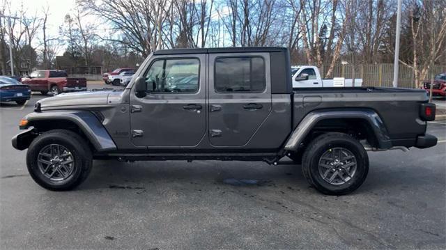 new 2024 Jeep Gladiator car, priced at $44,107