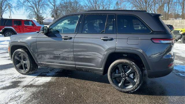 new 2024 Jeep Grand Cherokee car, priced at $44,087