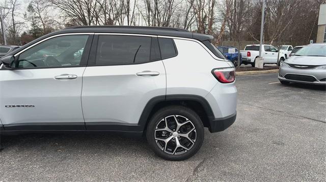 new 2024 Jeep Compass car, priced at $28,061