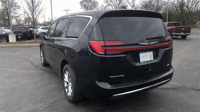 new 2024 Chrysler Pacifica car, priced at $46,767