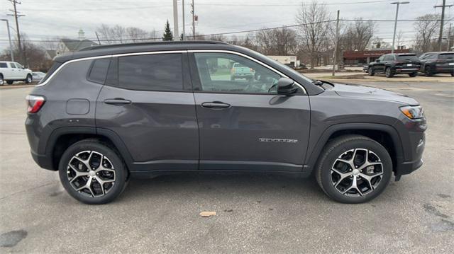 new 2024 Jeep Compass car, priced at $28,061