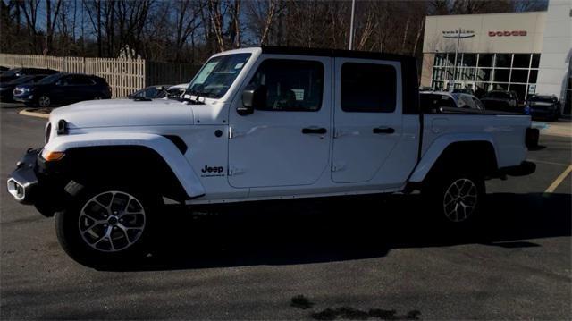 new 2024 Jeep Gladiator car, priced at $41,109