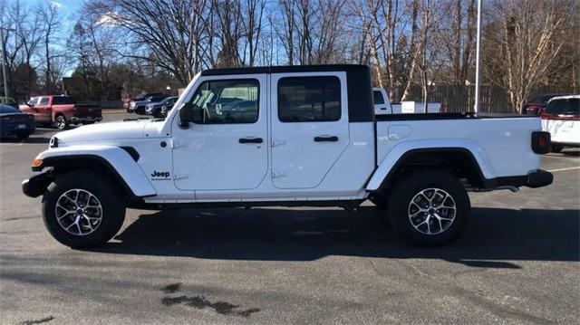 new 2024 Jeep Gladiator car, priced at $41,109