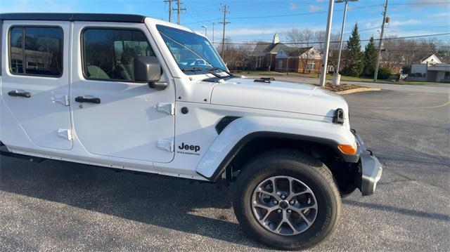 new 2024 Jeep Gladiator car, priced at $38,506