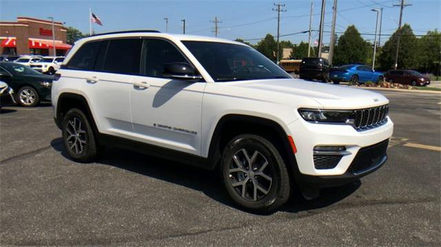 new 2024 Jeep Grand Cherokee car, priced at $41,010