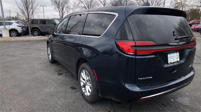 new 2025 Chrysler Pacifica car, priced at $43,792