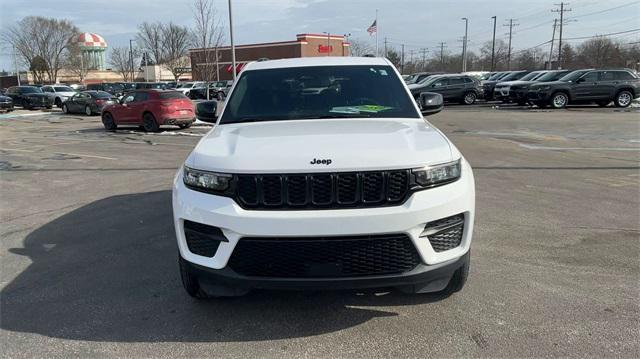 used 2024 Jeep Grand Cherokee car, priced at $37,390