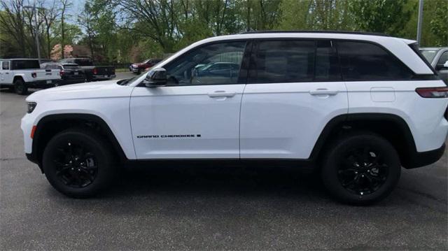 new 2024 Jeep Grand Cherokee car, priced at $44,588