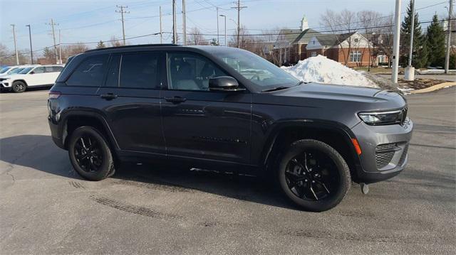 used 2024 Jeep Grand Cherokee car, priced at $35,890