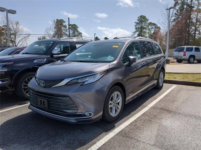 used 2021 Toyota Sienna car, priced at $35,900