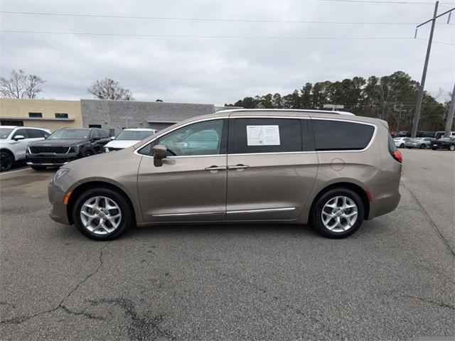 used 2018 Chrysler Pacifica car