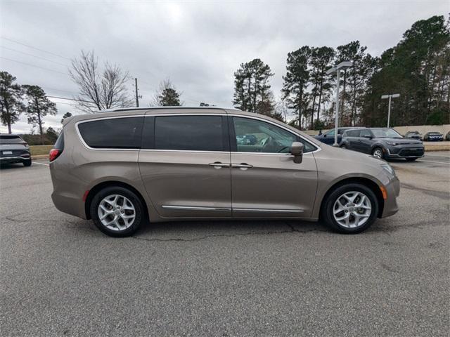 used 2018 Chrysler Pacifica car