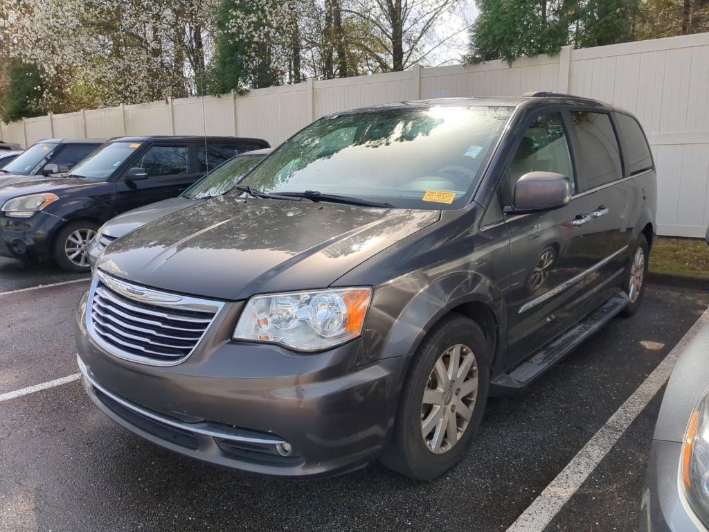 used 2016 Chrysler Town & Country car