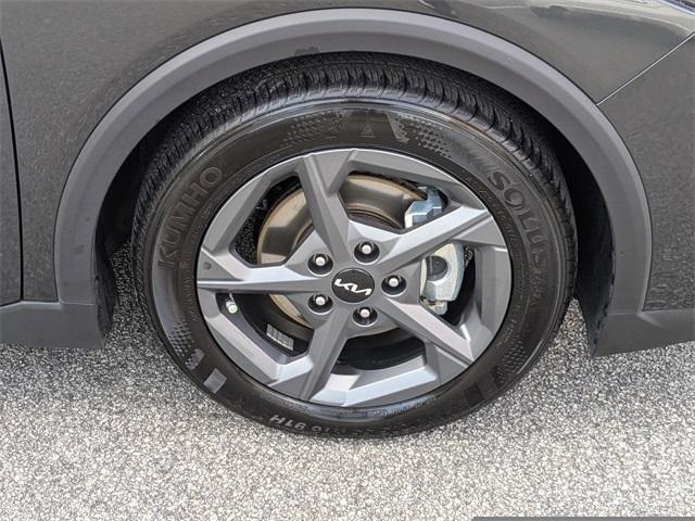 used 2025 Kia K4 car, priced at $22,900