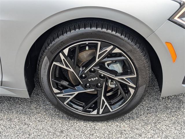 used 2025 Kia K5 car
